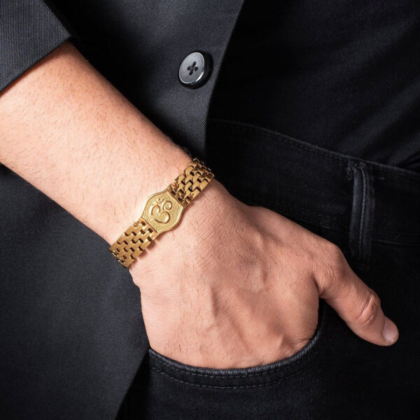 Premium Golden Om Bracelet – Spiritual Style in Gold Finish